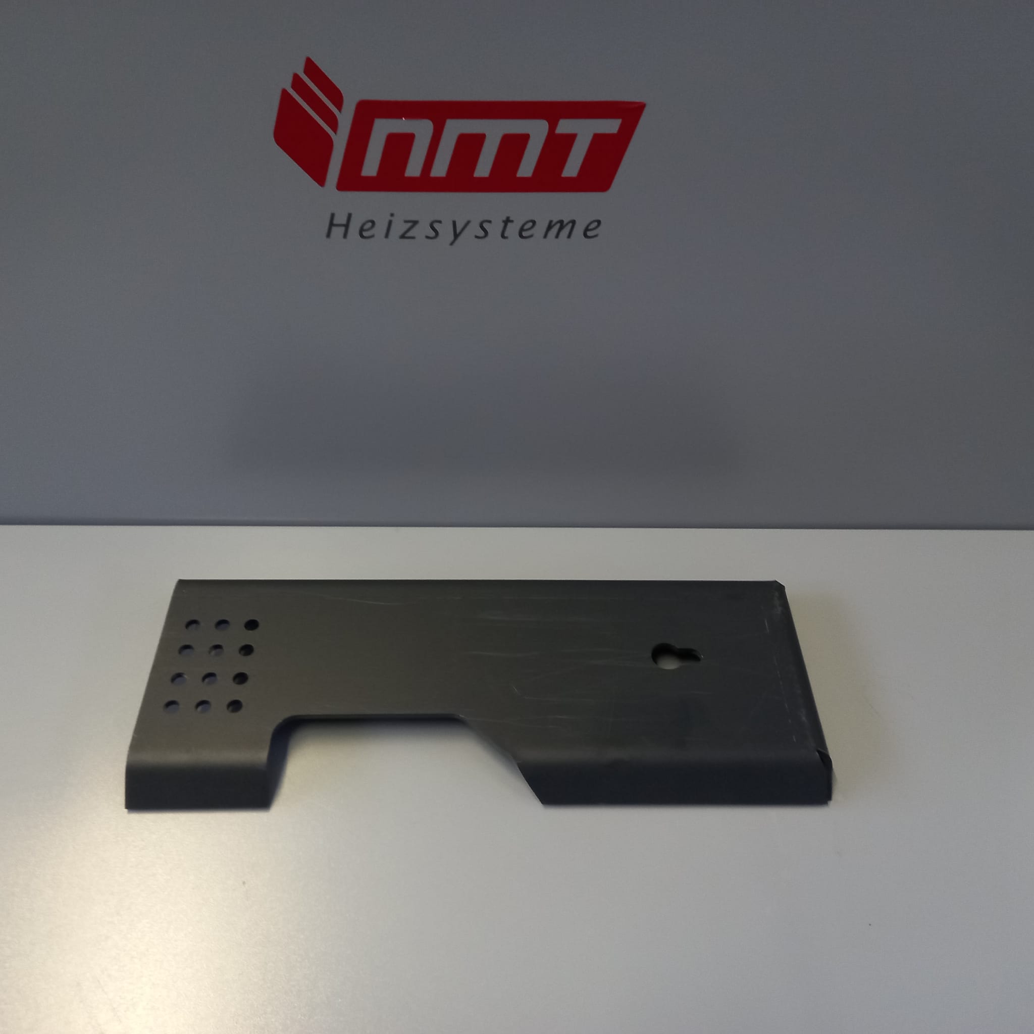 Einhangblech vorn rechts HVG II bis BJ 06/21