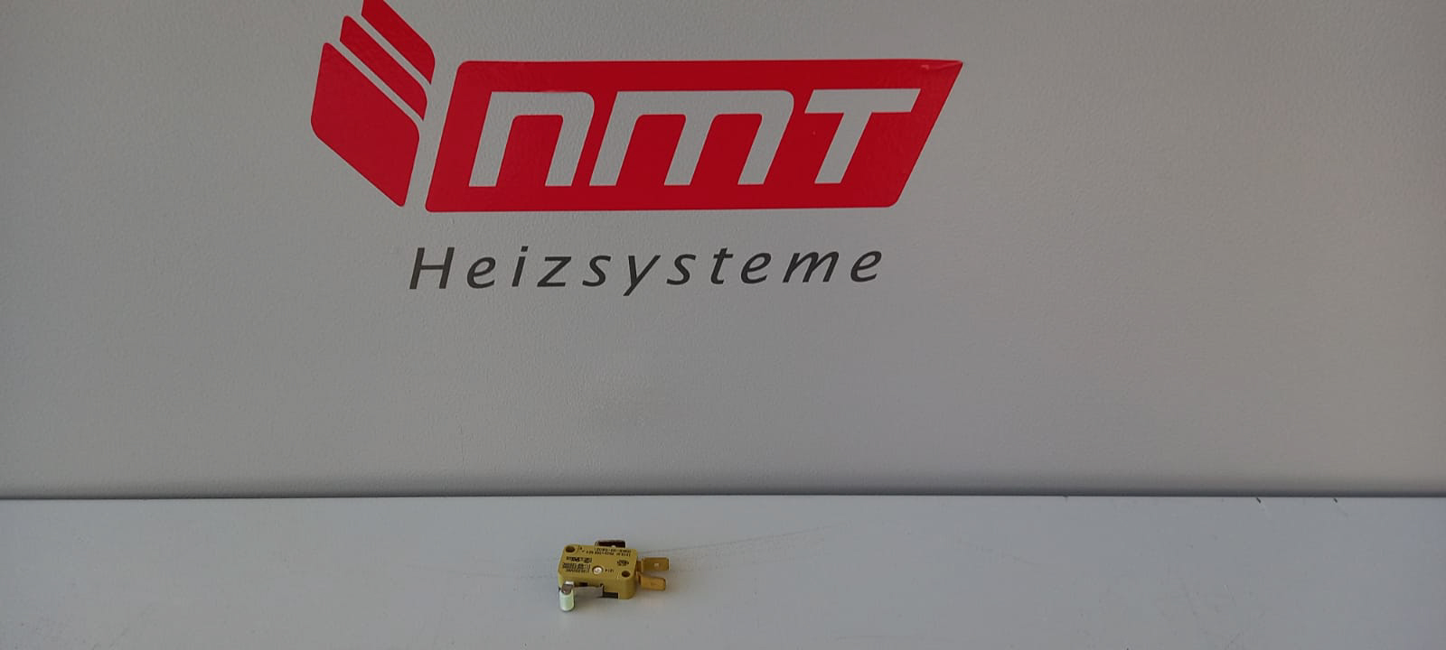 Endschalter Primärluft mit Befestigungsmaterial