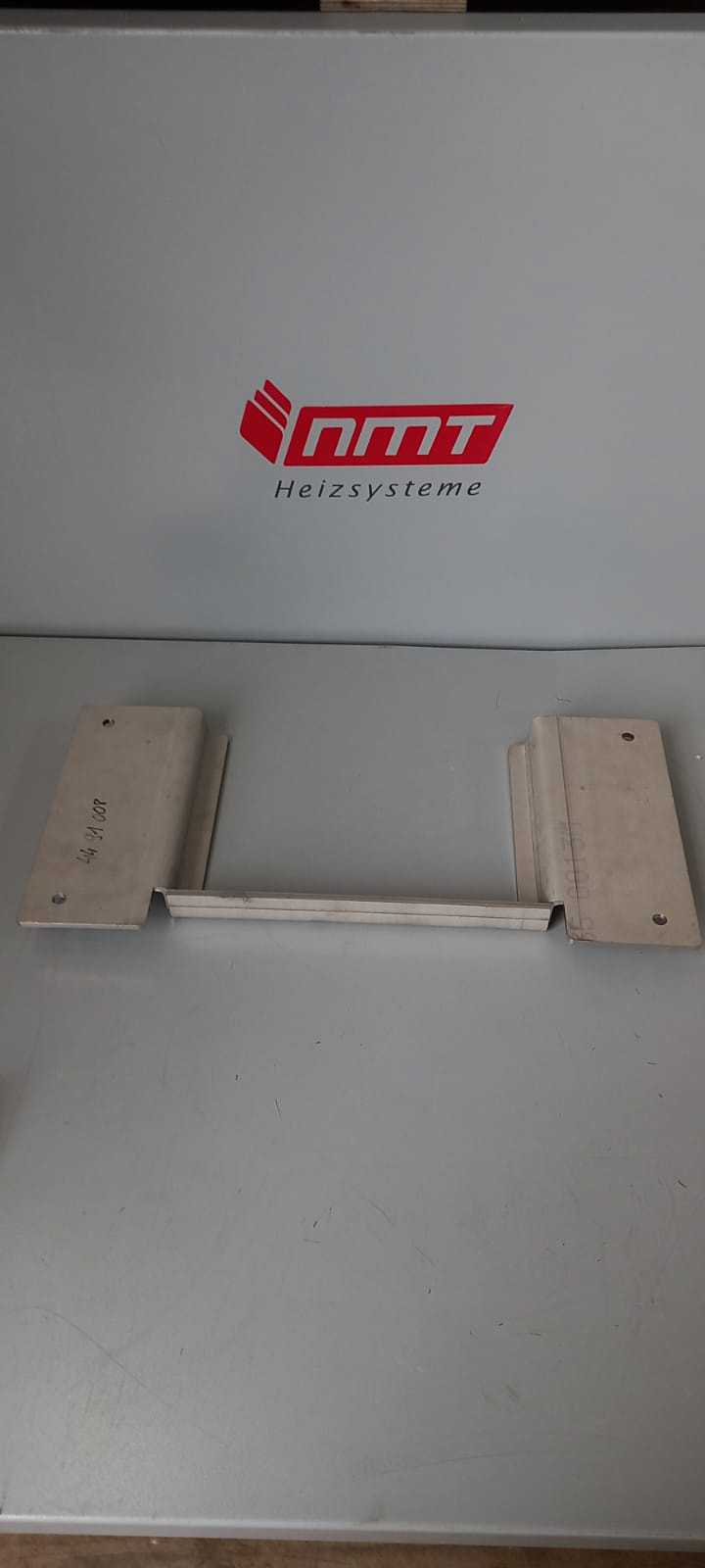 Halterung Schamottplatten Aschetür HVG 49, komplett 494 x 230 mm, Lochabstand 440 x 185 mm, (passende Schamott 2 x 45301007-5)