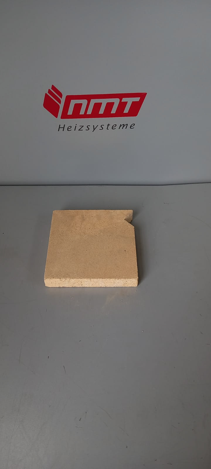 NMT Heizsysteme Schamotte Aschetür